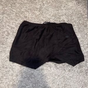 Black skort